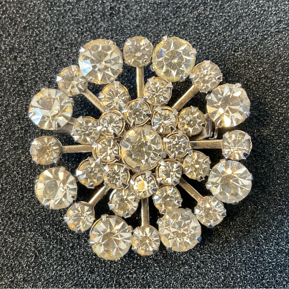 Vintage Art Deco Weiss Style Clear Rhinestone Brooch Pin